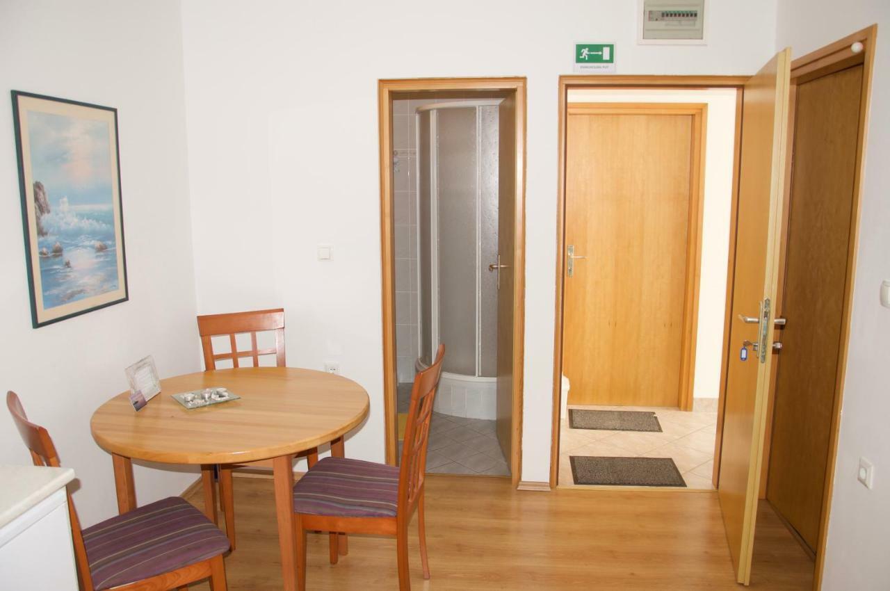 Apartment Viveniti Klenovica Extérieur photo